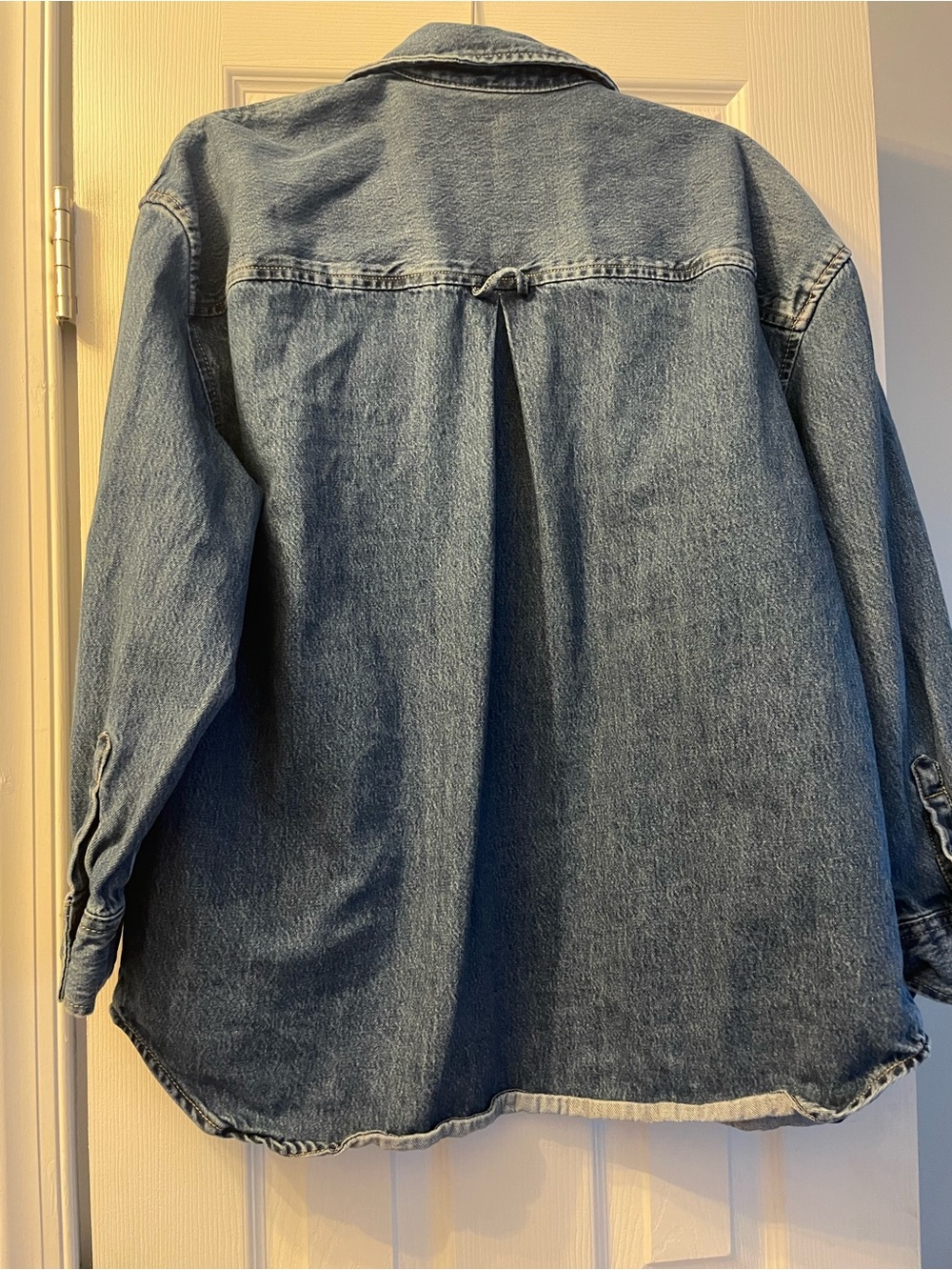 Women's Oversized Denim Button-Up Shirt - Picture 4 of 5